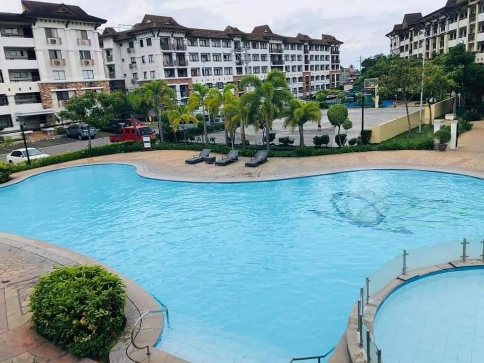 Ri'S One Oasis W Free Pool Back Of Sm City Mall Davao City Esterno foto