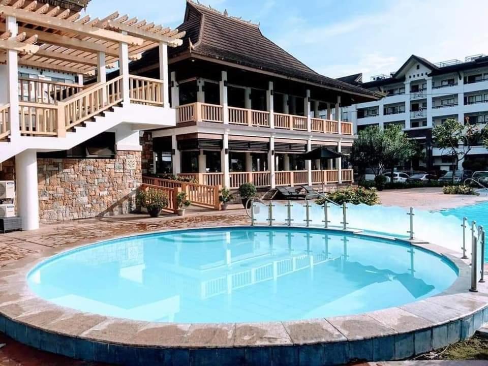 Ri'S One Oasis W Free Pool Back Of Sm City Mall Davao City Esterno foto